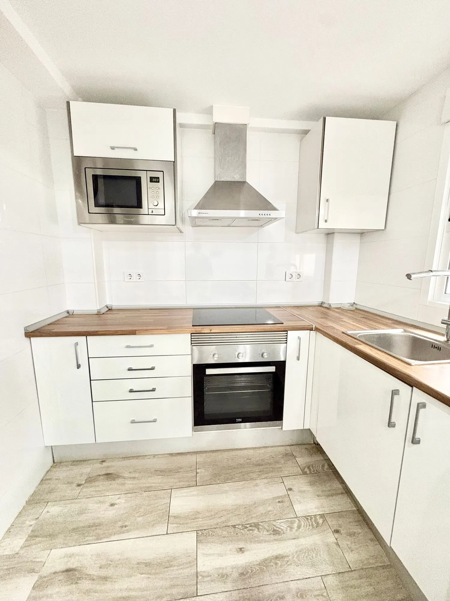 Piso en calle de Conchita Piquer, 8 - Foto 3