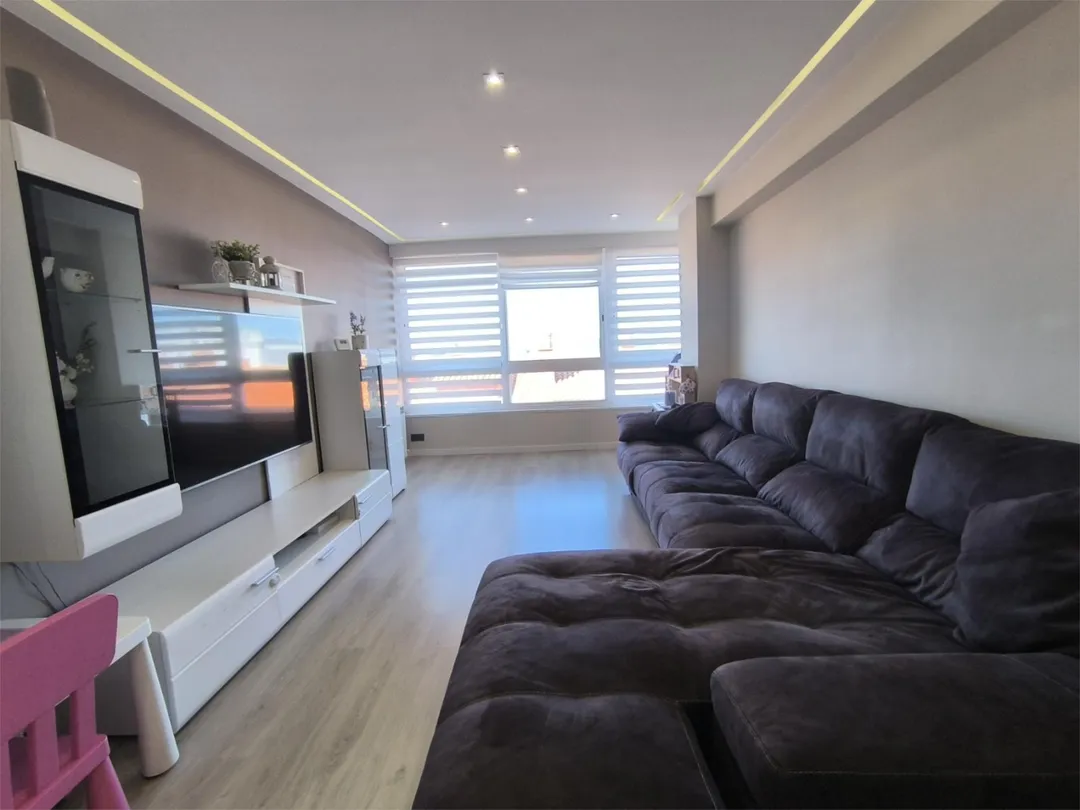 Piso en  Rúa do Conde de Torrecedeira 60 - Foto 5