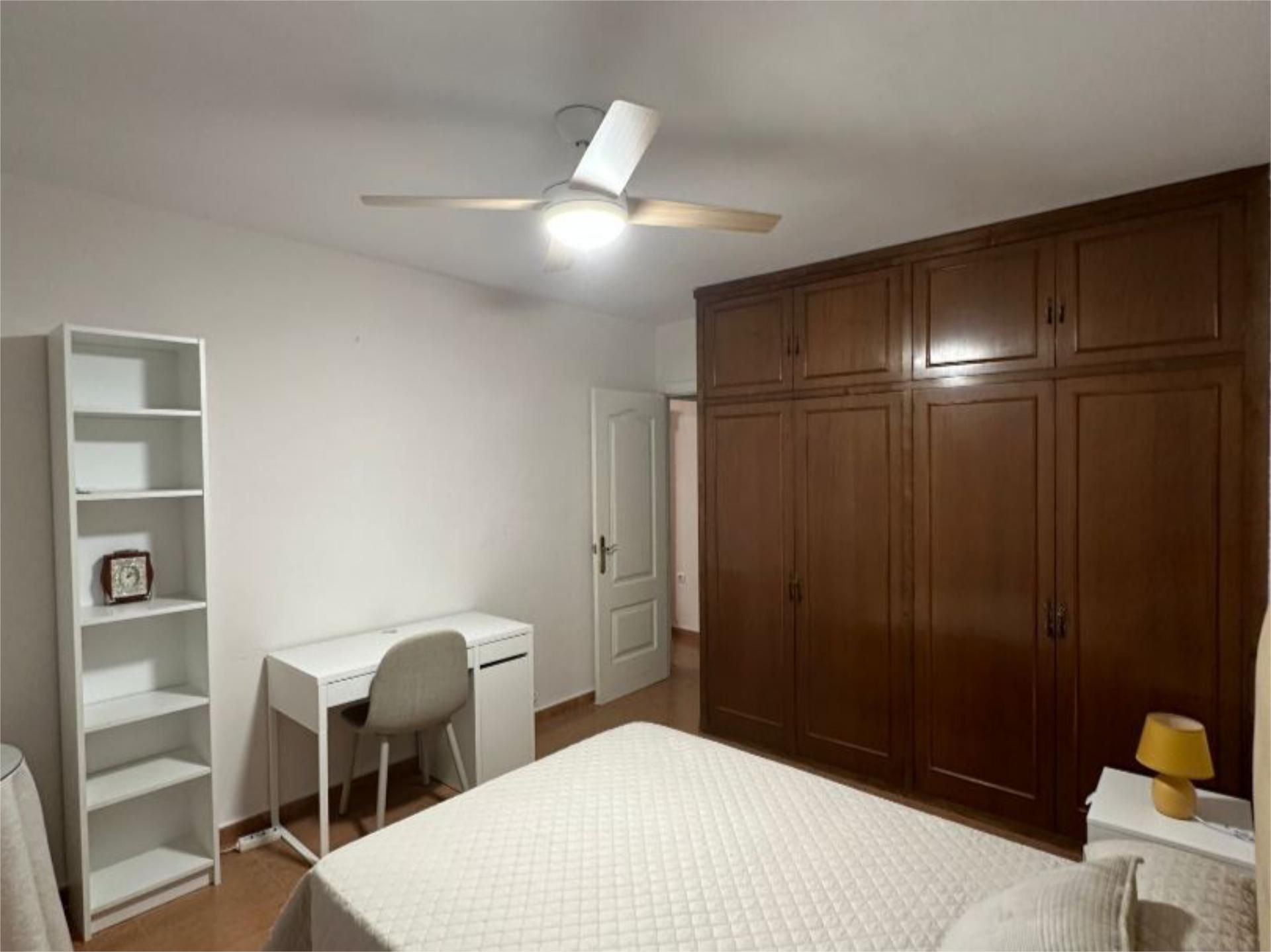 Piso en  Calle Ángel Ganivet 16 - Foto 9