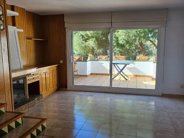 Chalet pareado en Plaza de las palmeras, 13, La Punxa-Bòbila Nova-Mas Mascort - Foto 2