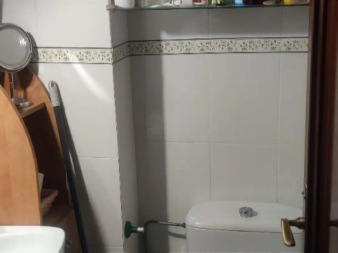 Casa adosada en  Carrer de l'Abat Escarré 34 - Foto 10