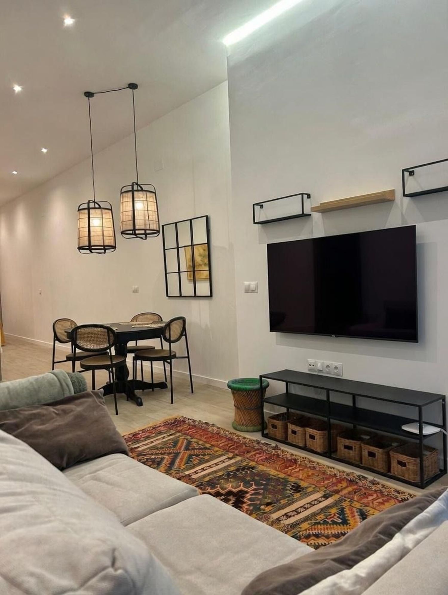 Piso en calle del Periodista José Ombuen, 1 - Foto 1