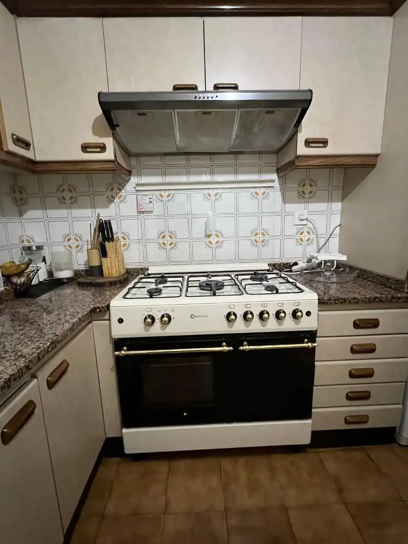 Piso en  Avenida Rosalía de Castro 32 - Foto 9