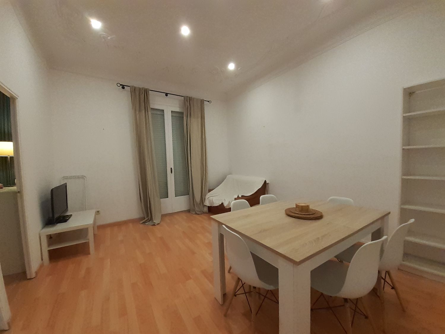 Piso en calle de Balmes, 153