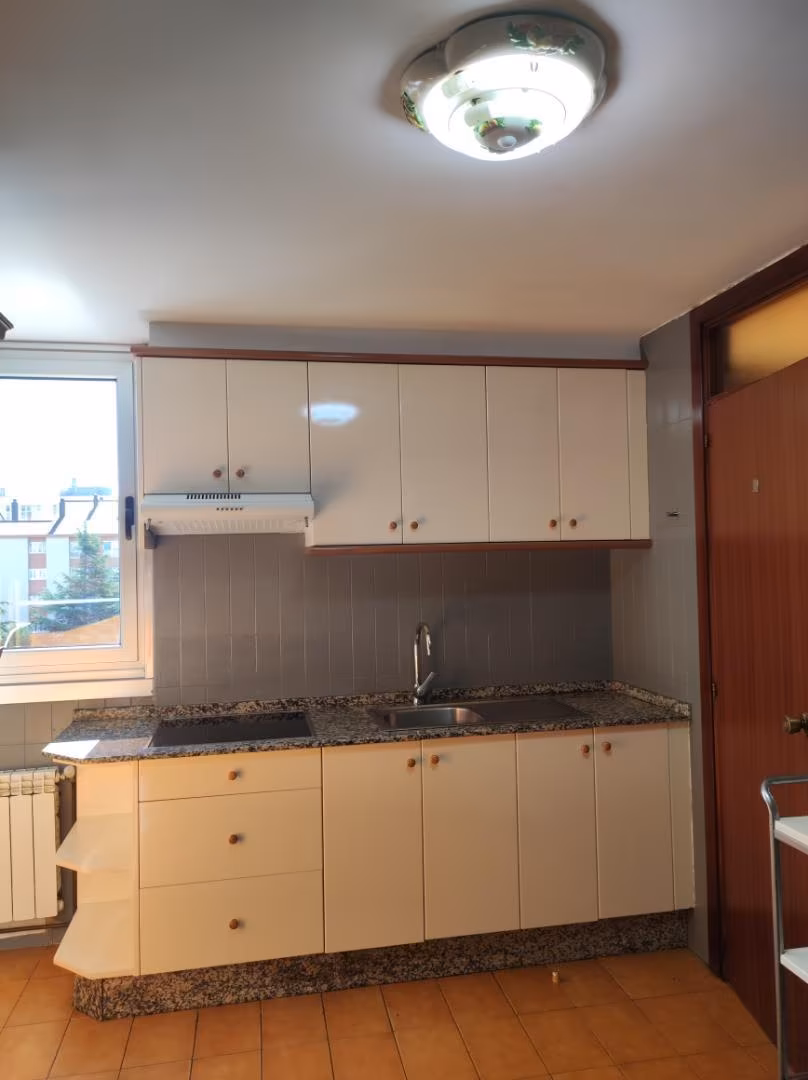 Piso en  Rúa Álvaro Cunqueiro 2 - Foto 8