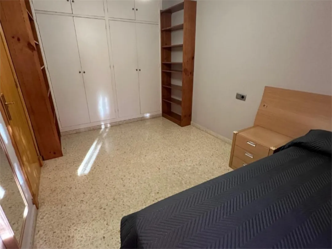 Piso en  Avenida de Medina Sidonia 7 - Foto 16