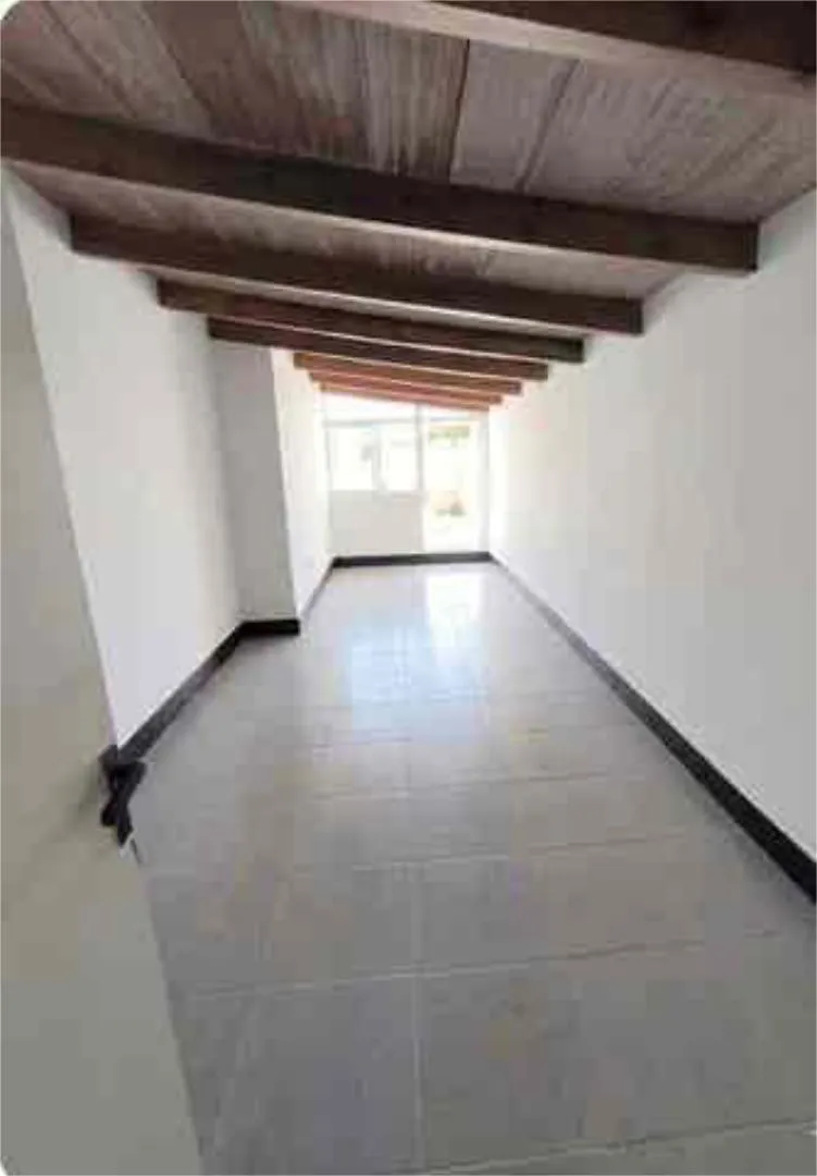 Casa adosada en urbanización la Barrosa - Foto 4