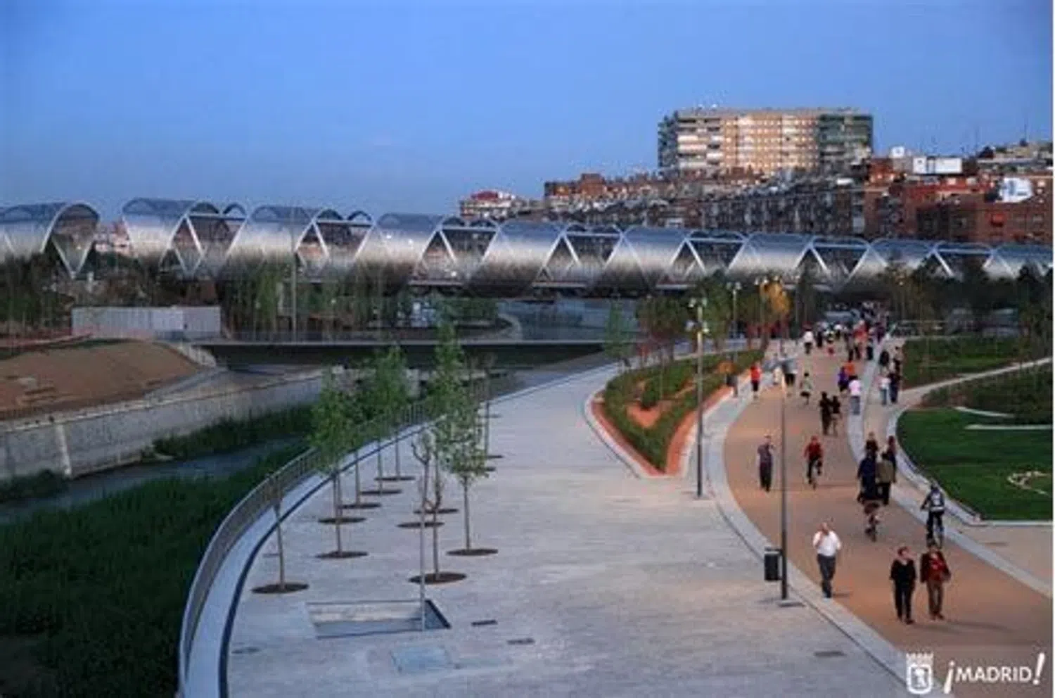 Piso en calle de Antonio López, 11 - Foto 27