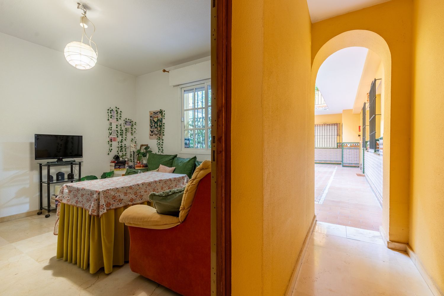 Piso en Barrio Calle Betis - Pagés del Corro - Foto 4