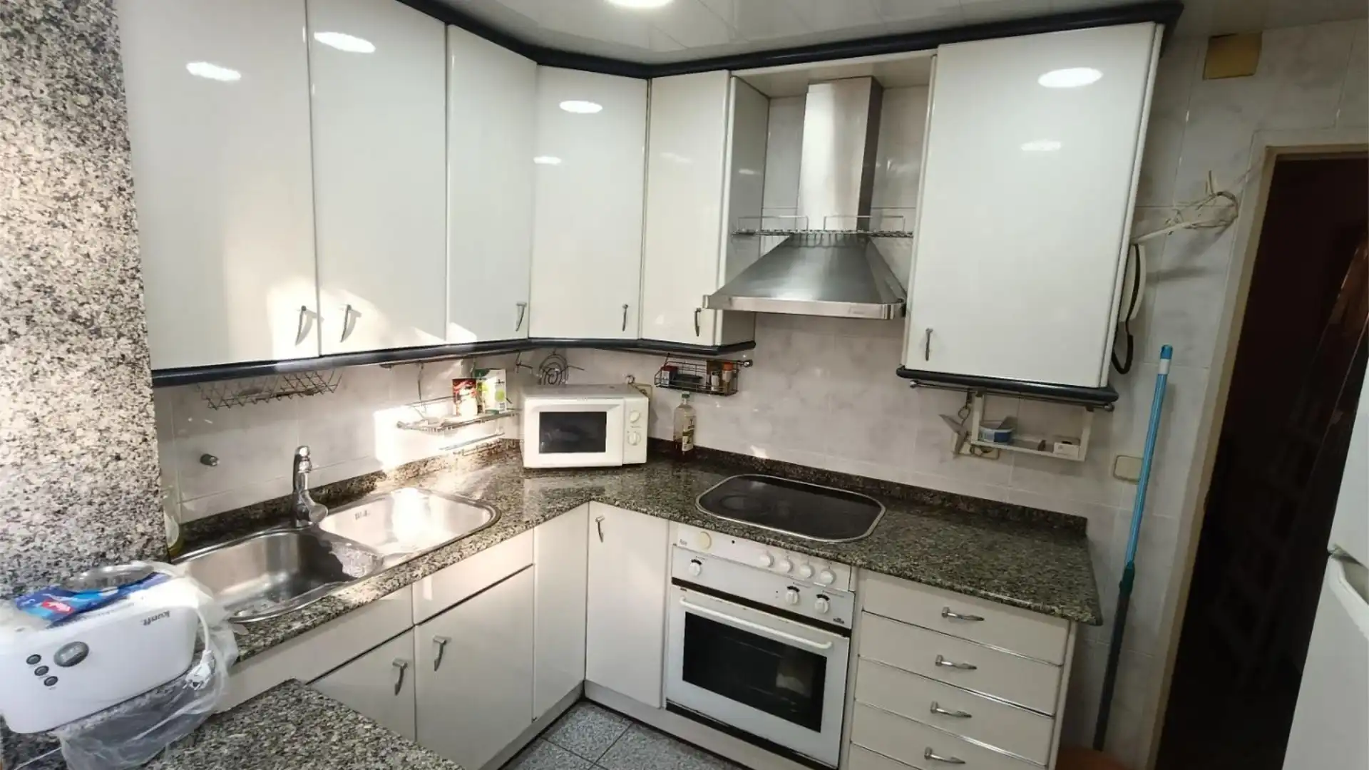 Piso en  Carrer de Cantàbria 18 - Foto 2