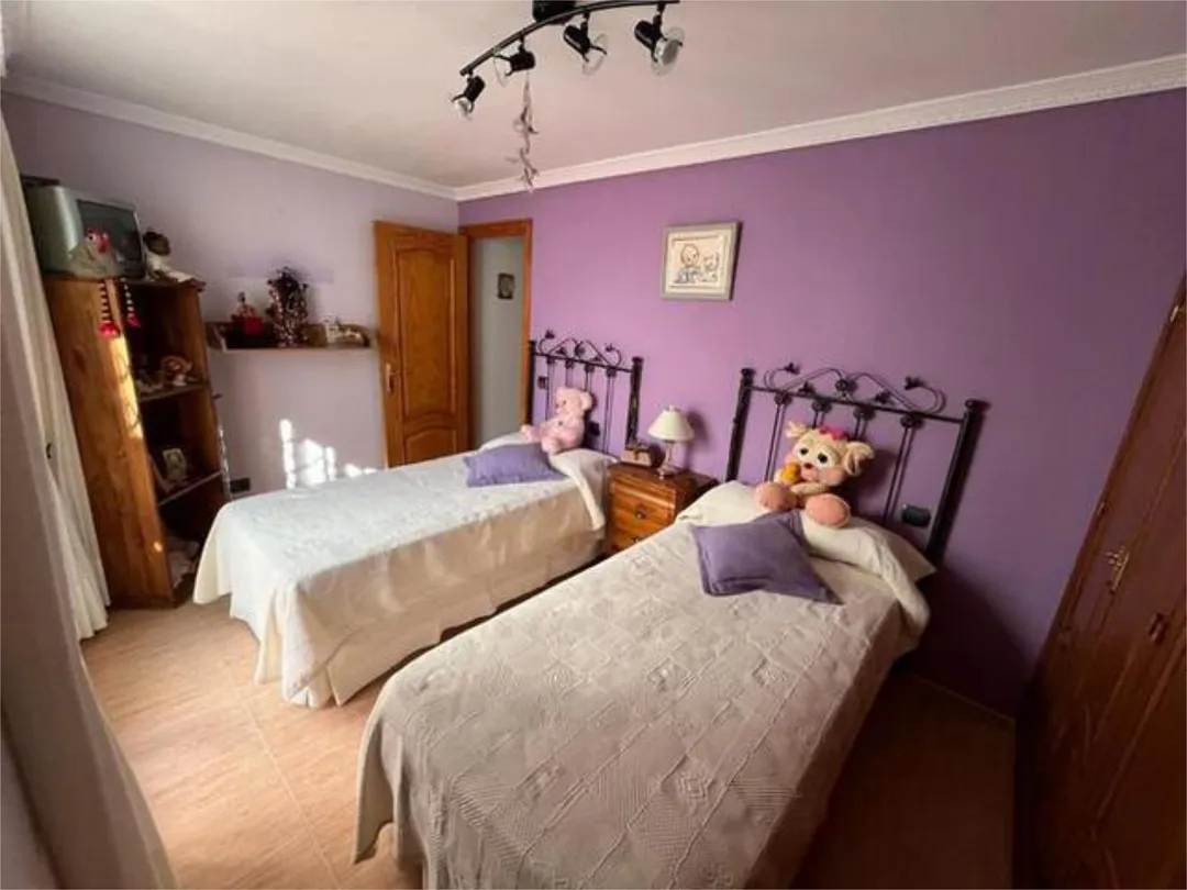 Chalet en Zona. - Foto 4