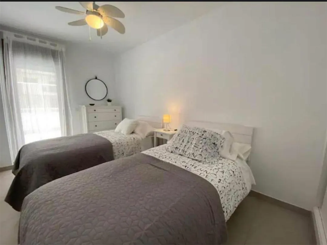 Piso en  Calle Martínez Catena 2 - Foto 5