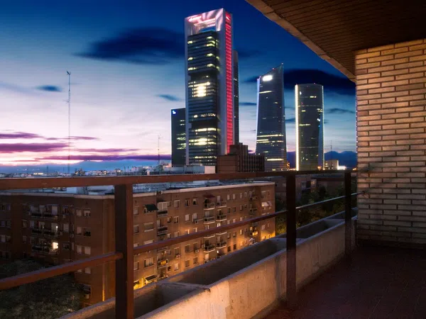 Piso en calle de Mauricio Legendre, 16