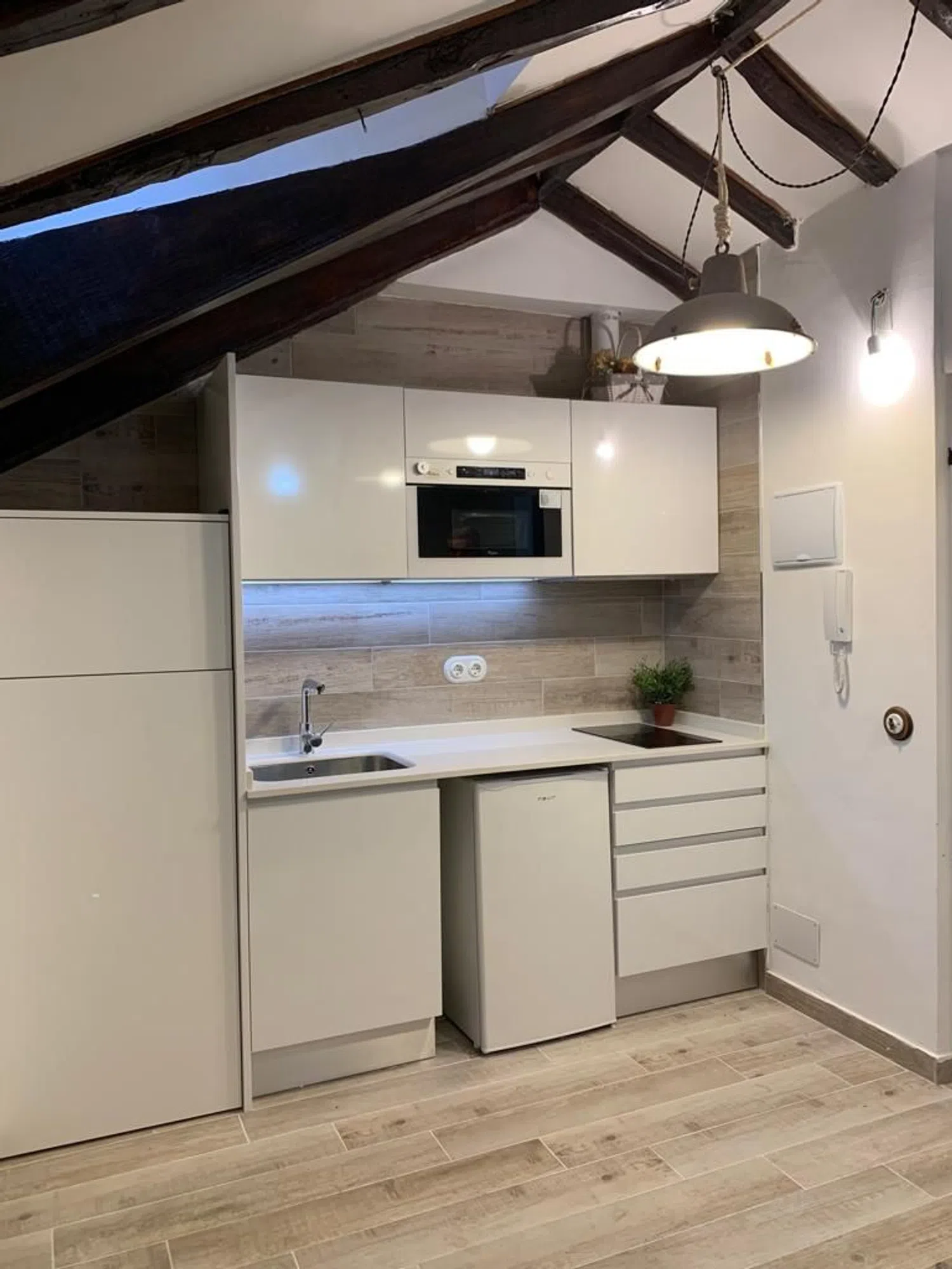 Estudio en calle de San Vicente Ferrer, 72 - Foto 6