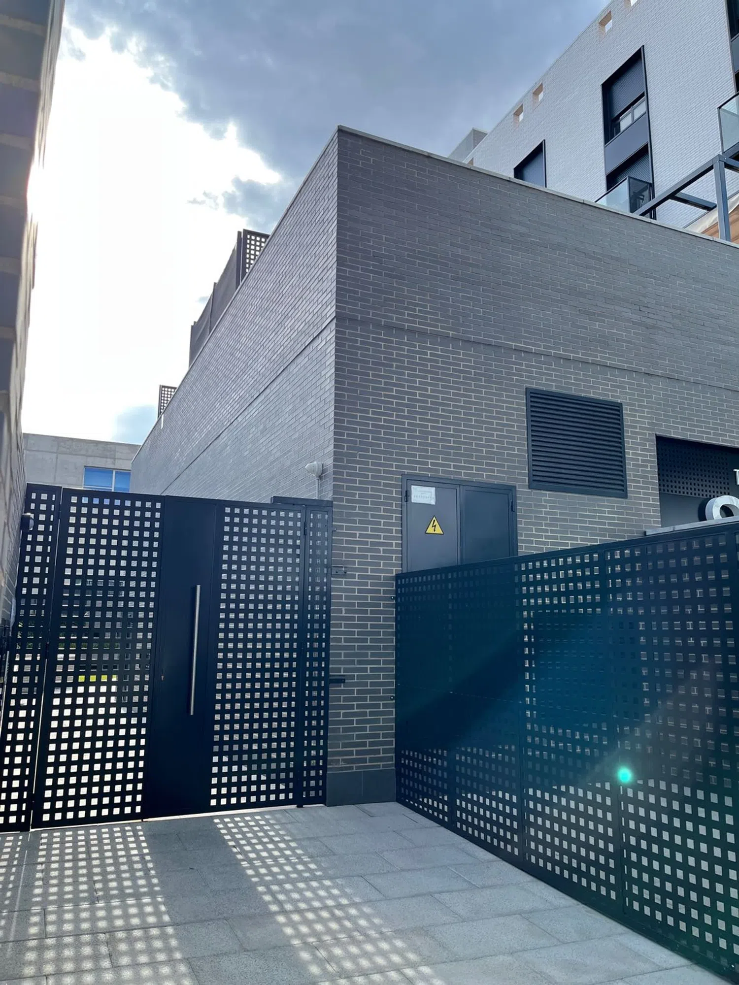 Estudio en avenida de los Pirineos, 3 - Foto 1