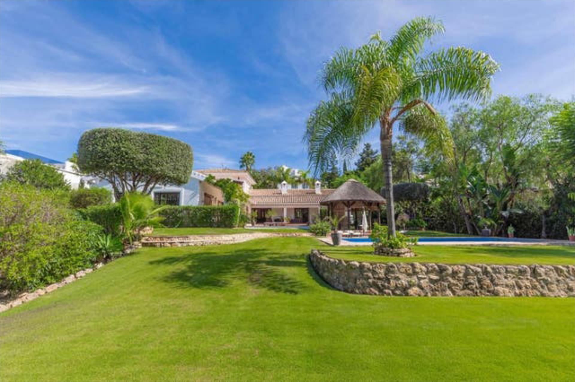 Casa adosada en Estepona - Foto 2