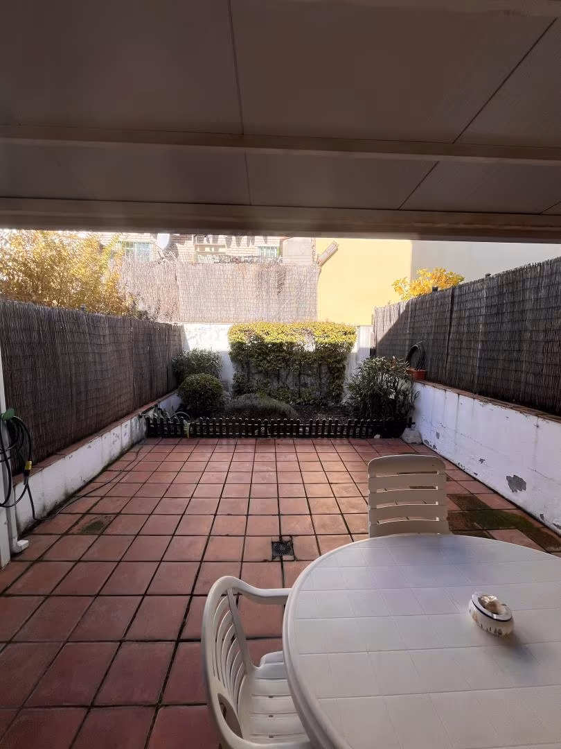 Casa adosada en  Calle de Luis Rodríguez Ontiveros 140 - Foto 4