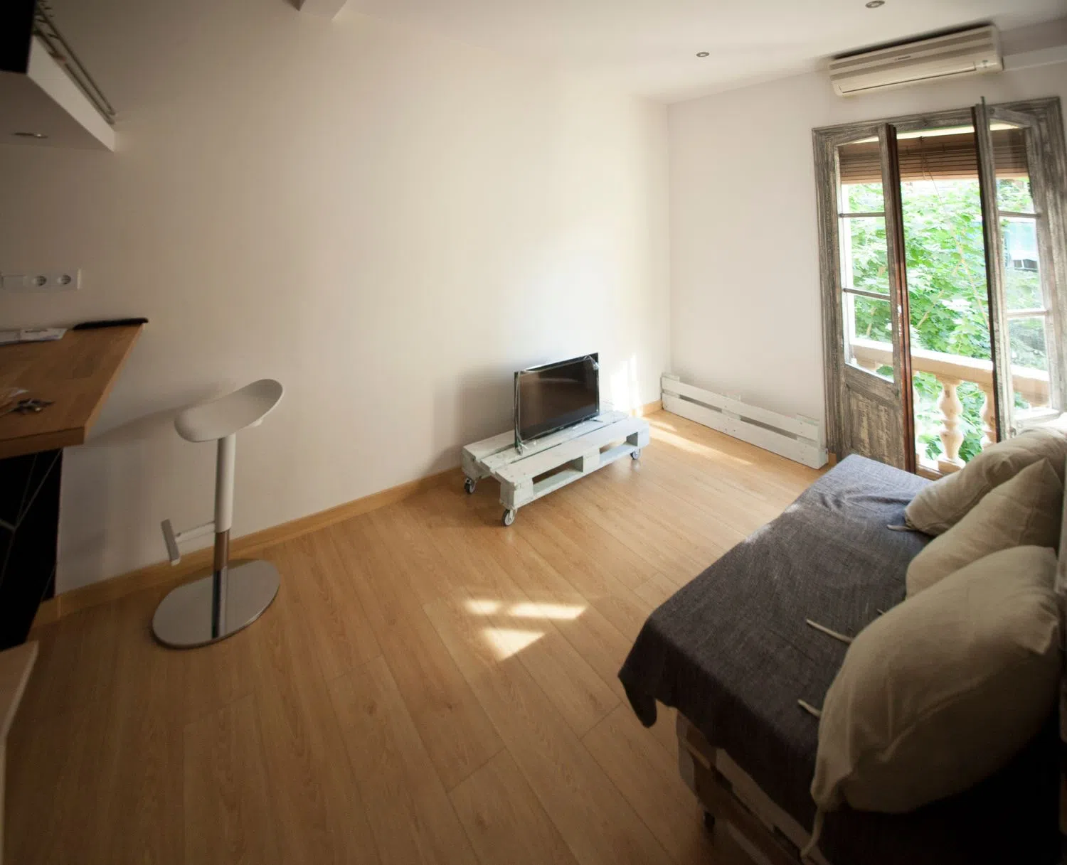 Estudio en calle de Ramon Turró, 251 - Foto 7