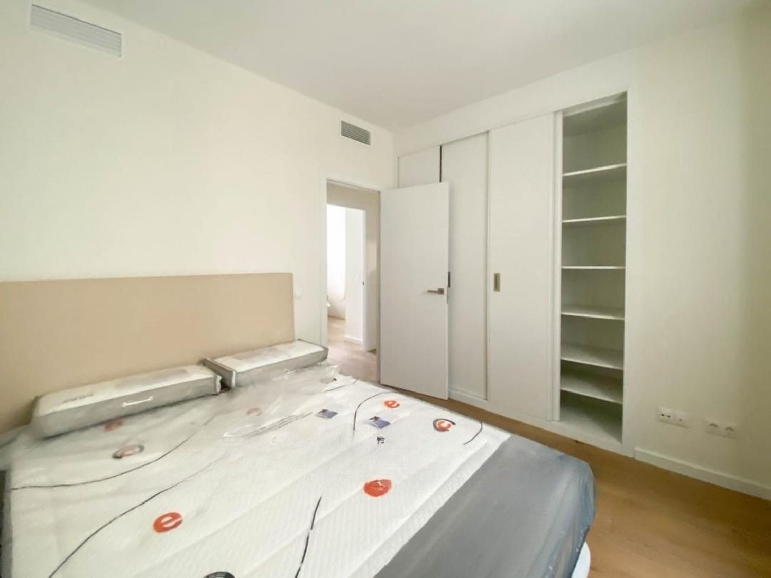 Piso en avenida Jose Manuel Caballero Bonald, 4 - Foto 17