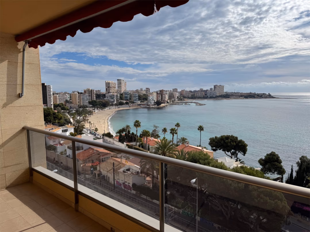 Piso en  Avenida de Villajoyosa 117