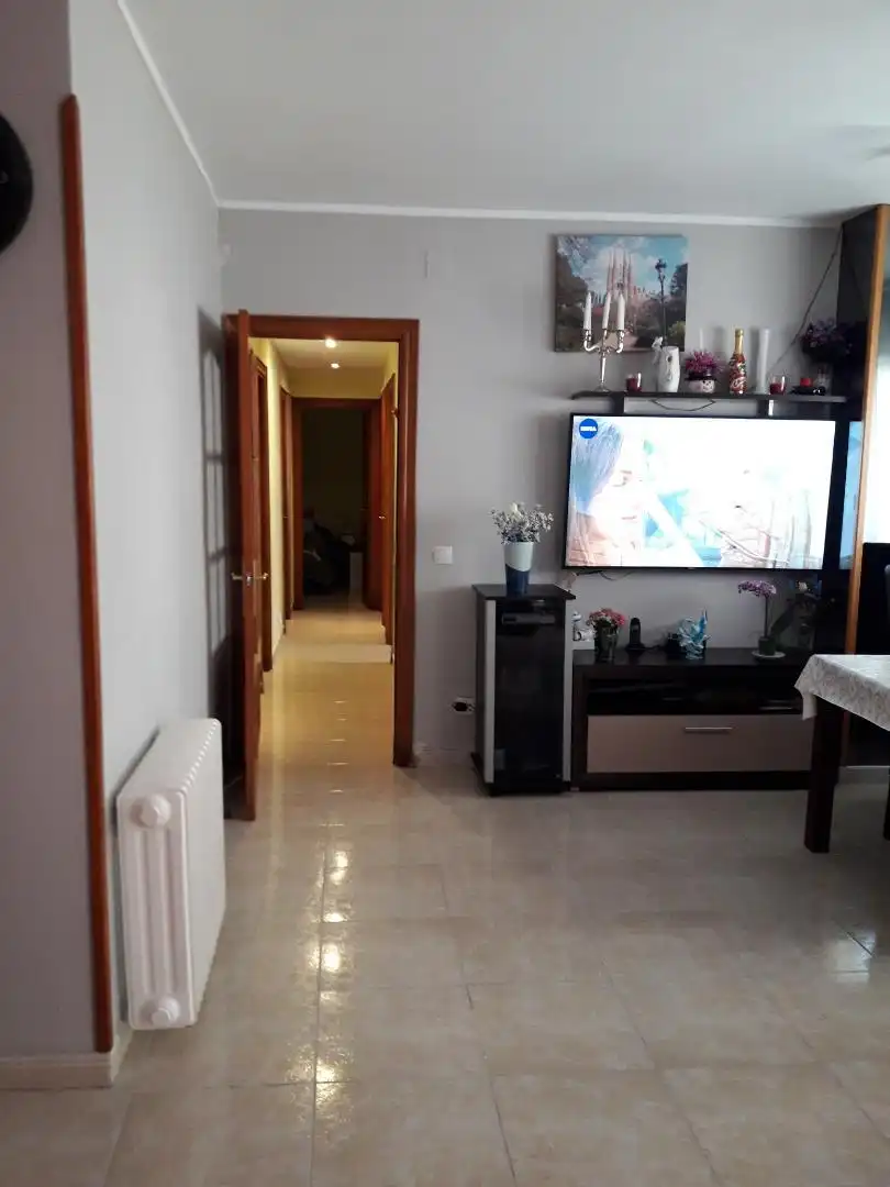 Piso en  Carrer de la Maçana 39 - Foto 4