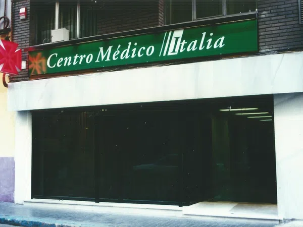 Local en Calle Italia, 39 bajo y entresuelo 5, Ensanche-Diputación - Foto 1