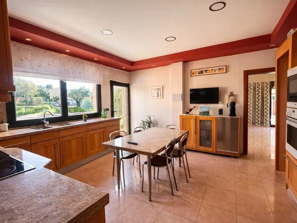 Casa o chalet independiente en Calle de Mark Twain, Castellarnau - Foto 9