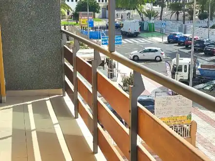 Piso en  Calle del Valle Menéndez 8 - Foto 4
