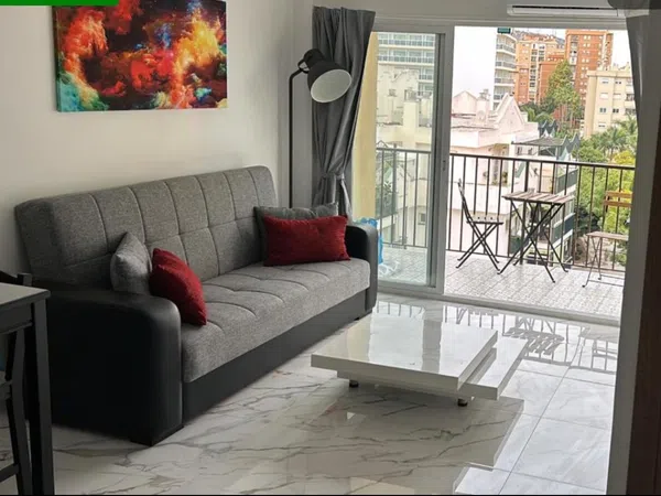 Piso en avenida Isabel Manoja, 11