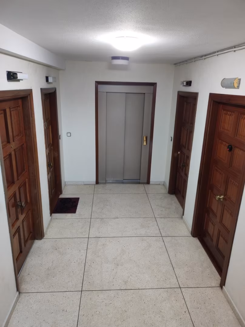 Piso en  Rúa Álvaro Cunqueiro 5 - Foto 3