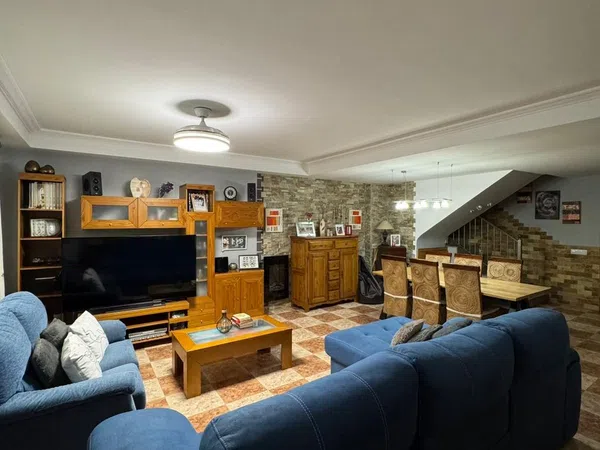 Chalet adosado en Calle de Mariano Benlliure, 27 - Foto 4