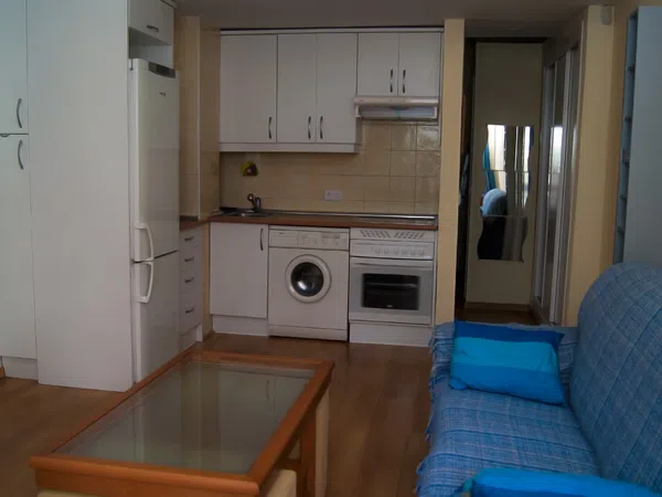 Piso en calle de Cebreros, 64