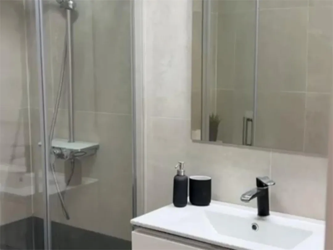 Piso en  Avenida Antonio Machado 135 - Foto 5