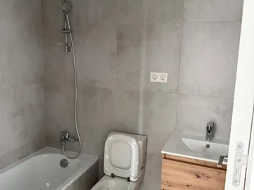 Piso en  Avenida Rocio Jurado 18 - Foto 13