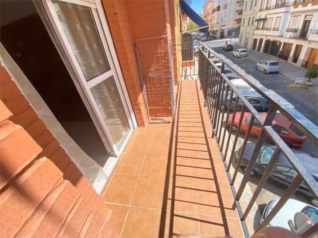Piso en Nervión - Foto 3