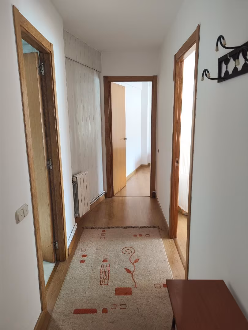 Piso en  Rúa de San Pedro de Mezonzo 26 - Foto 3