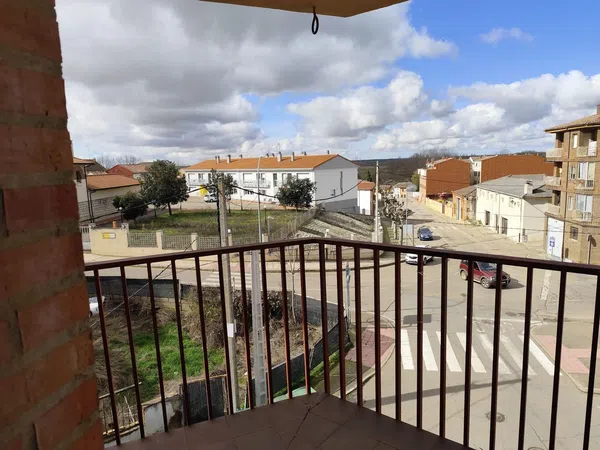 Piso en Sahagun - Foto 2