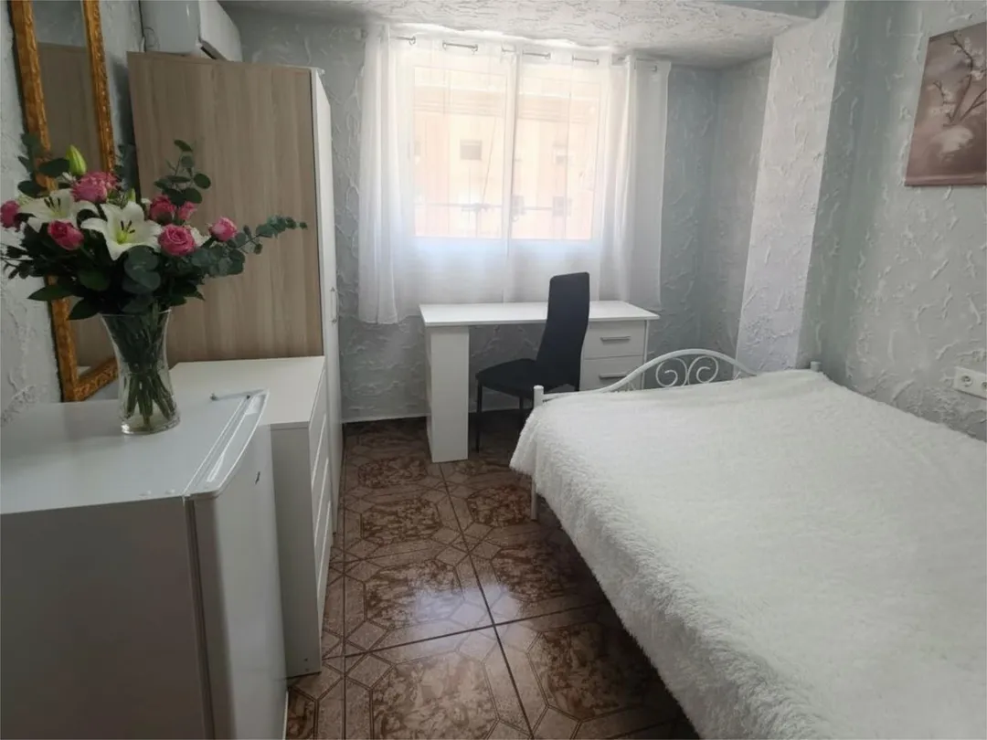 Piso en  Carrer de Conchita Piquer 5 - Foto 2