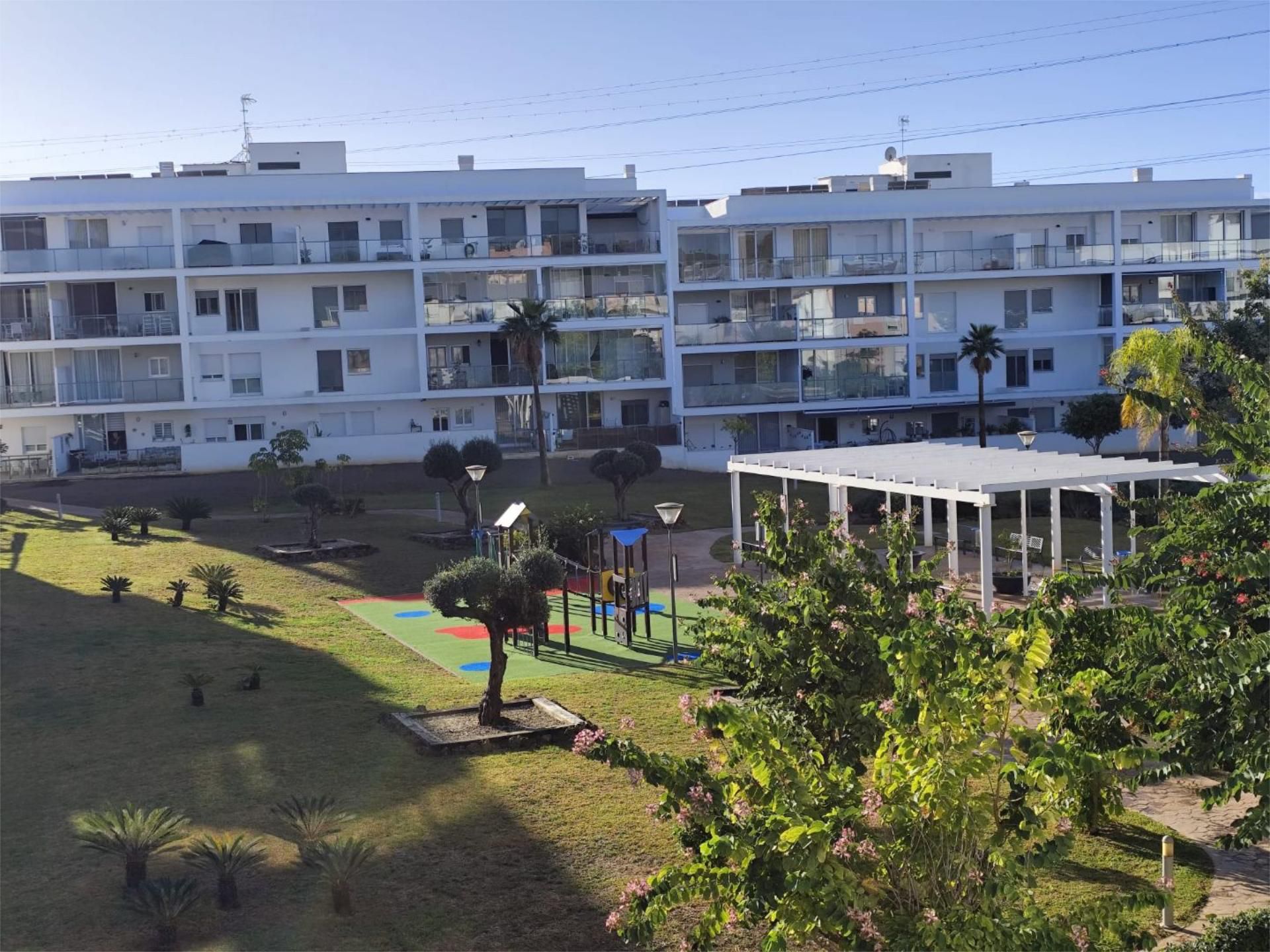 Piso en  Avenida Rocio Jurado 7 - Foto 36