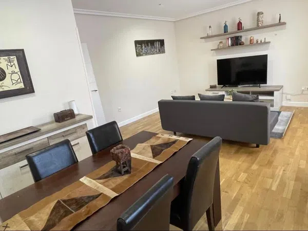 Piso en ronda de Segovia, 16