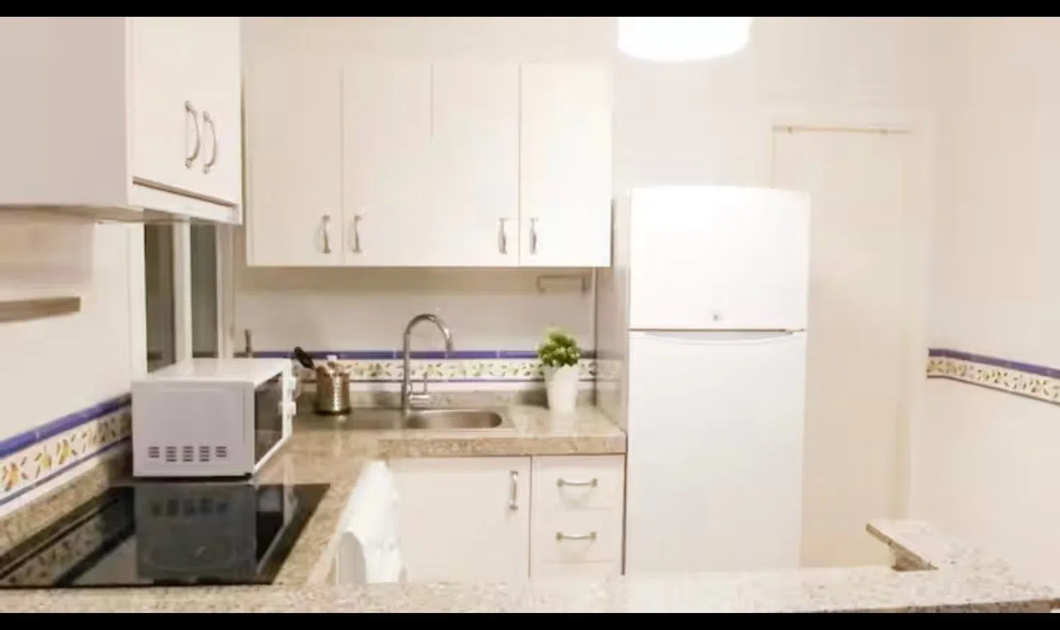 Piso en calle Teodosio, 5 - Foto 3