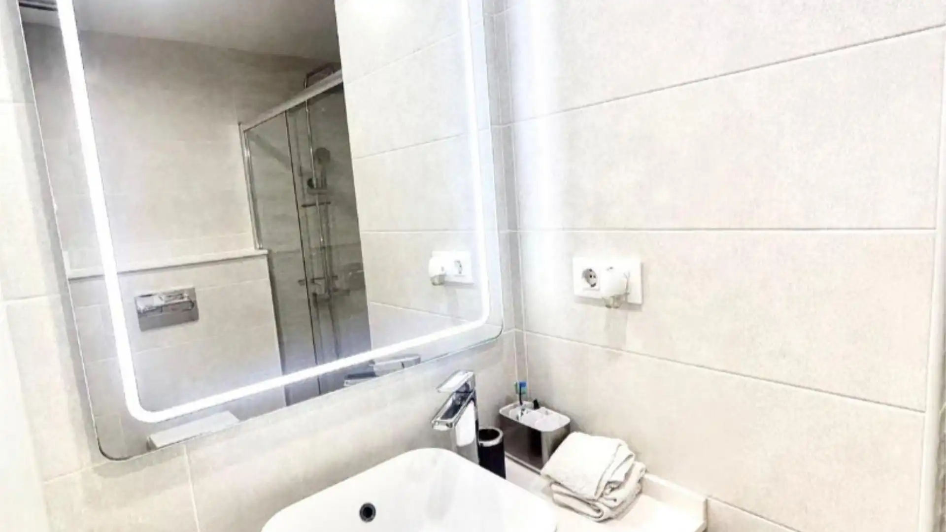 Piso en  Carrer Uva 1 - Foto 14