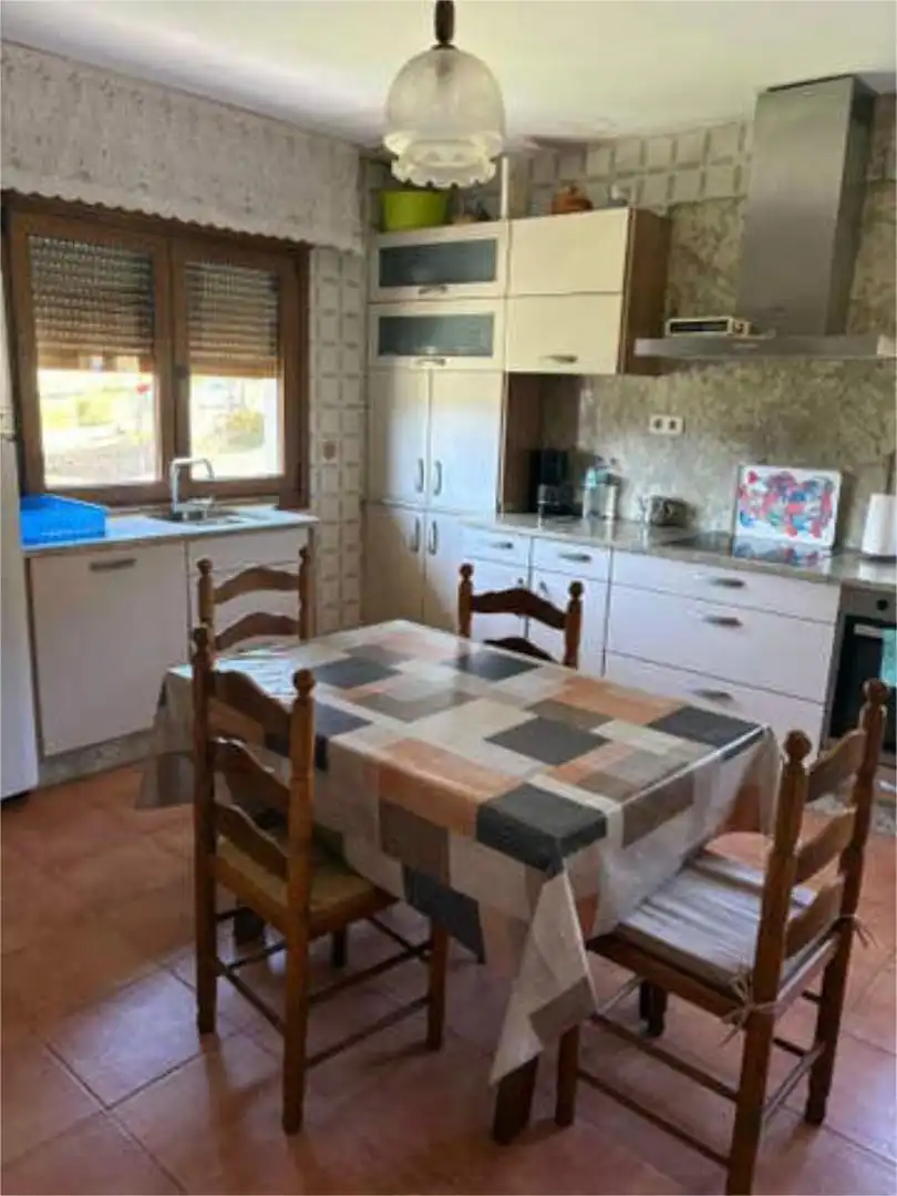 Chalet en Casa a 30 km de Pontevedra en San I - Foto 3
