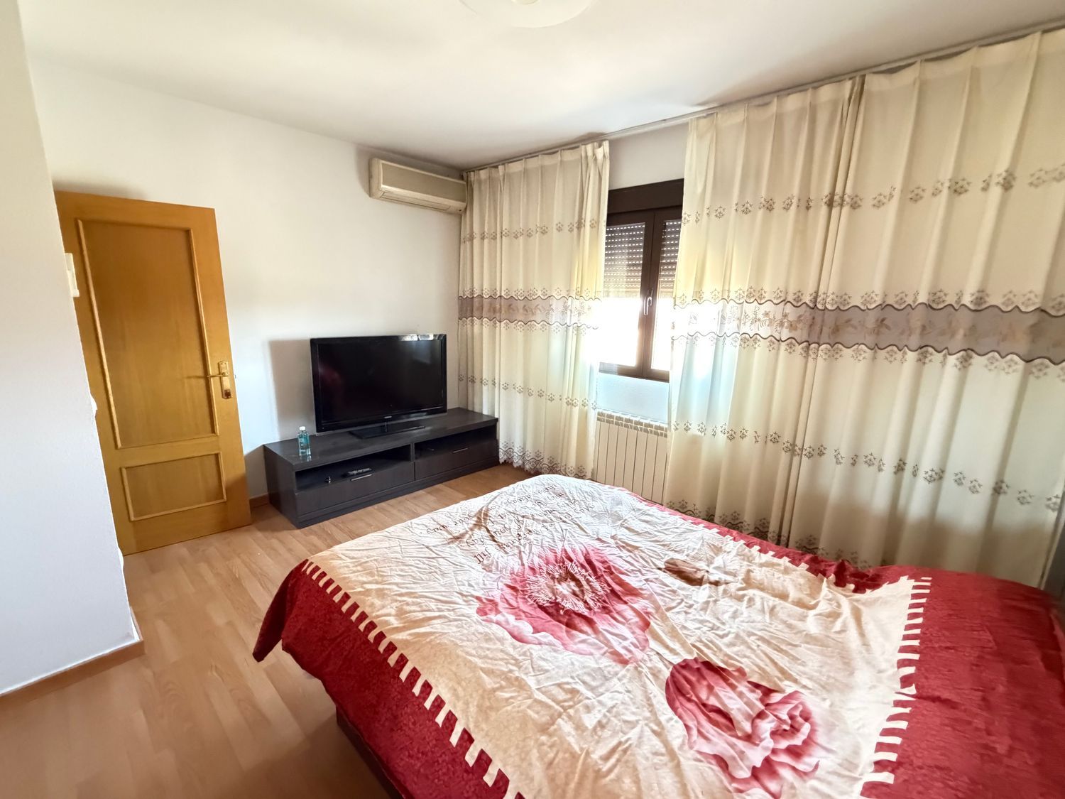Chalet adosado en Polan - Foto 7