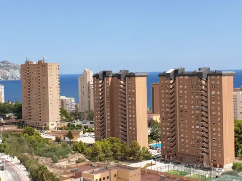 Piso en avenida de Calp, 6