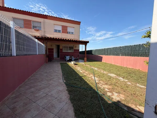 Chalet pareado en Camino Catalans, 80, Playa de Almazora-Ben Afeli, Playa de Almazora-Ben Afeli - Foto 1