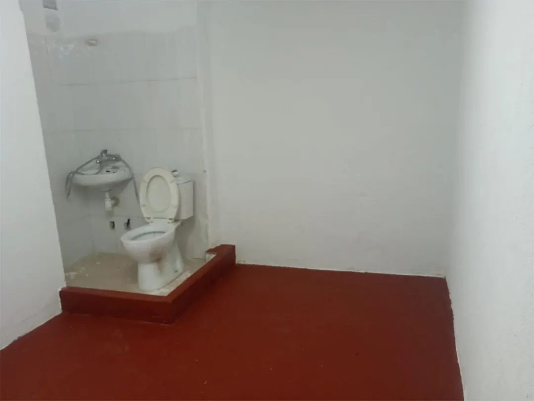 Planta baja en  Avenida de América 9 - Foto 4