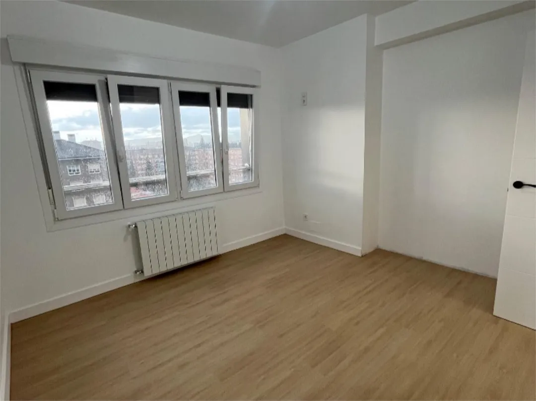 Piso en  Avenida Gasteiz 84 - Foto 6