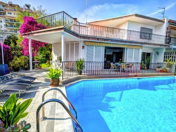 Casa o chalet independiente en Passatge Can Costa, 1, Vallpineda-Santa Bárbara, Vallpineda-Santa Bárbara - Foto 2