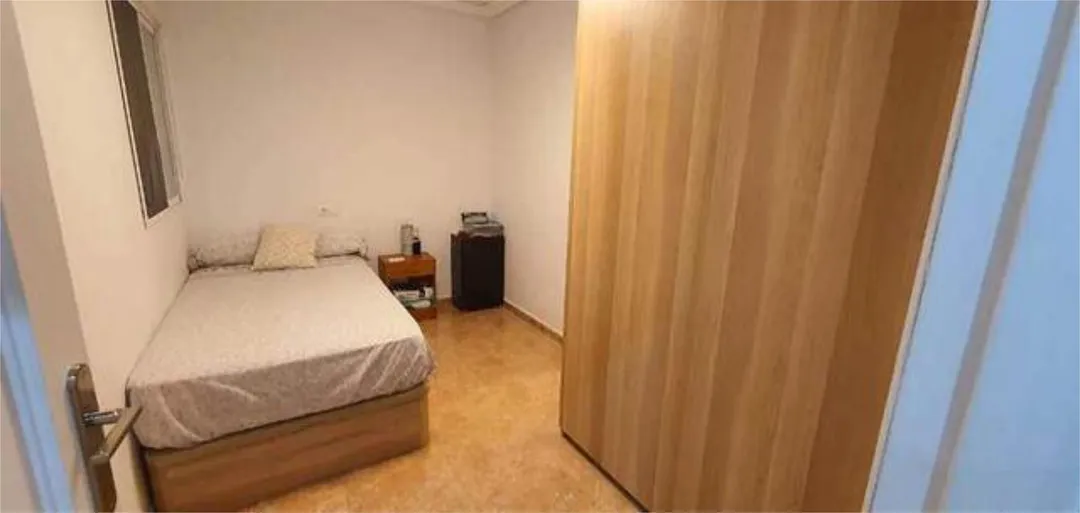 Piso en barrio - Foto 7